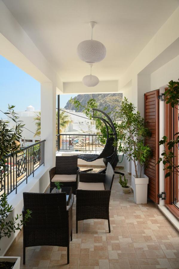 Auster House Santorini Appartement Kamári Buitenkant foto